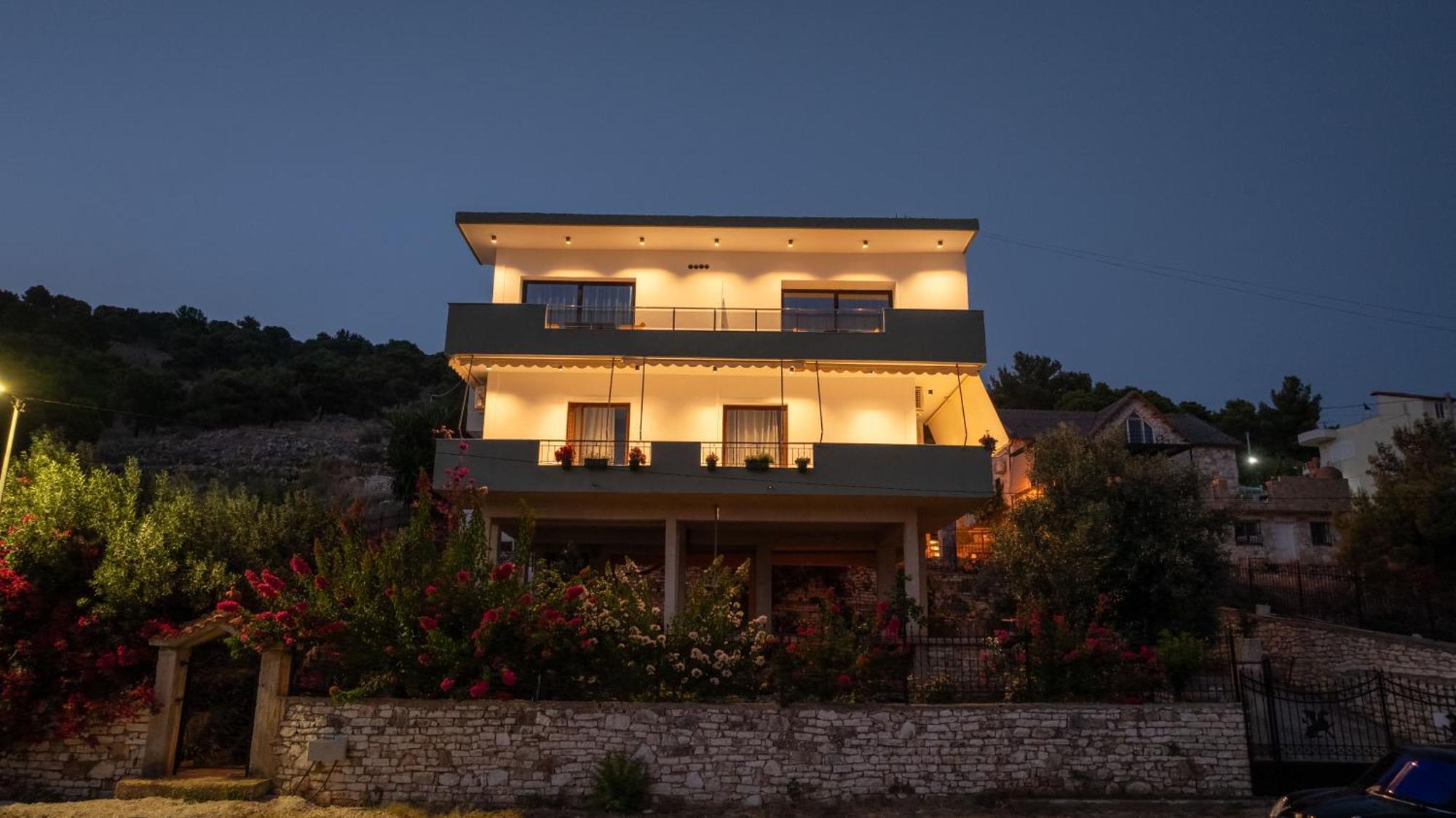 Euphoria Apartments Sarandë Eksteriør billede