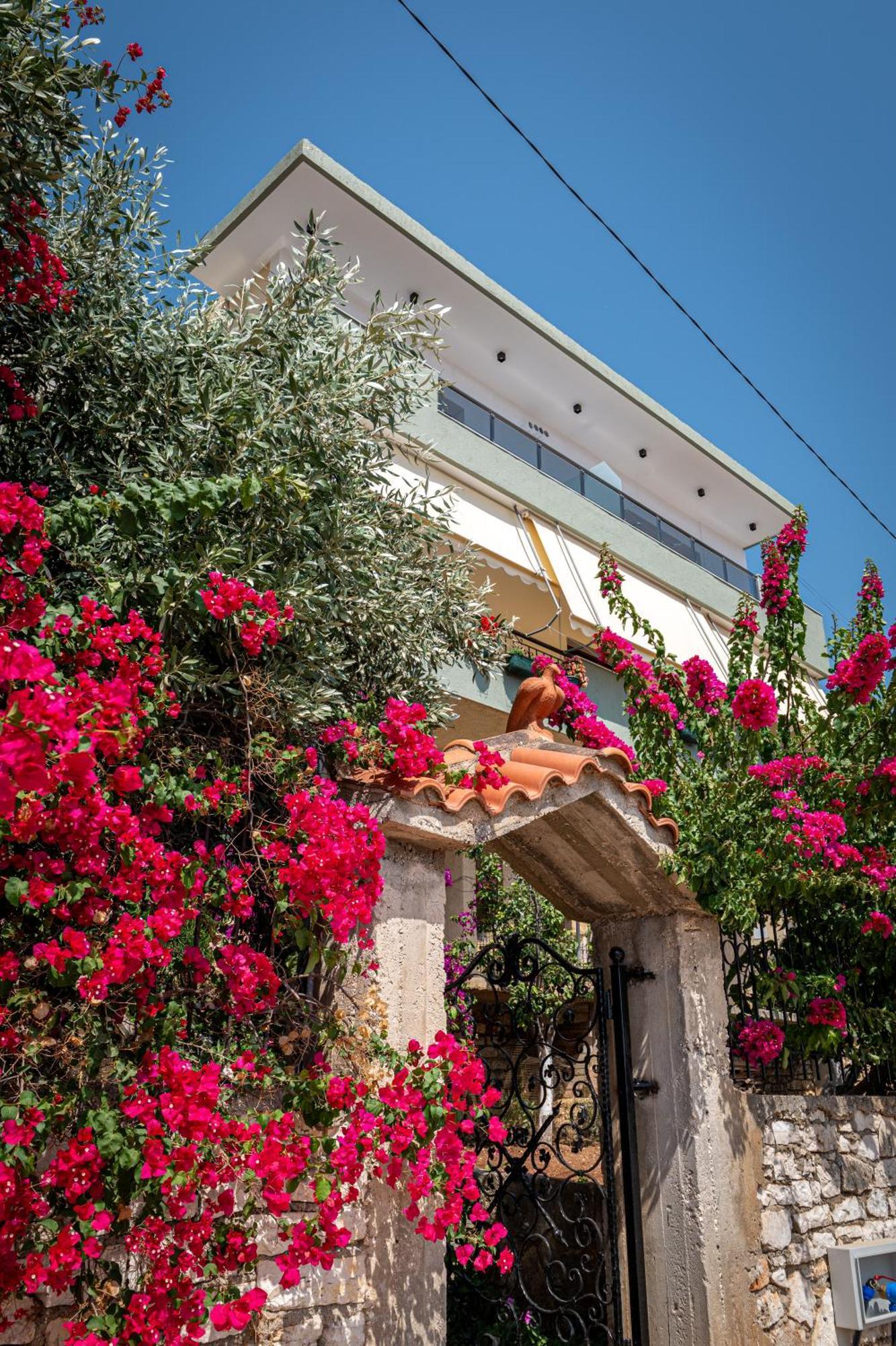 Euphoria Apartments Sarandë Eksteriør billede